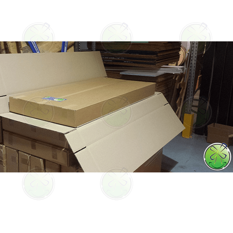 El espejo de sonrisa está empaquetado en una caja externa, una placa adicional en el lado del espejo y luego una caja de envío de cartón de doble capa. El espejo de sonrisa está empaquetado en una caja externa, una placa adicional en el lado del espejo y luego una caja de envío de cartón de doble capa.