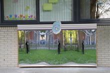  Kinderdagverblijf met lachspiegel model Amsterdam XXL aan de buitenzijde.